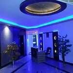 OYO 229 Hotel Classic inn