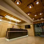 Hotel Pleasant Lake