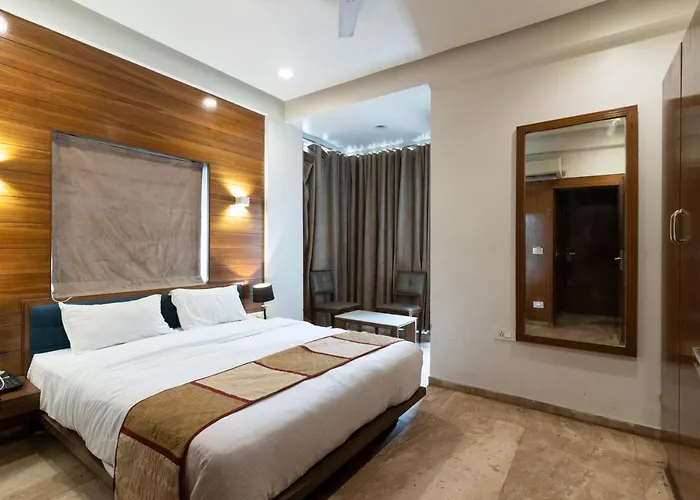 Hotel Kyra Airport