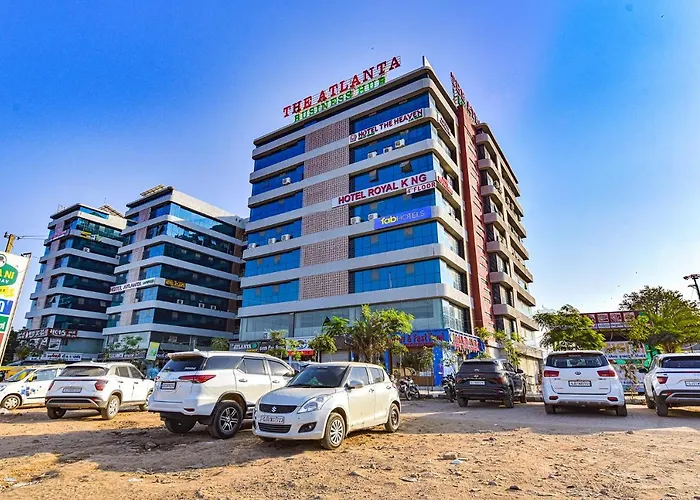 Fabhotel Royal King