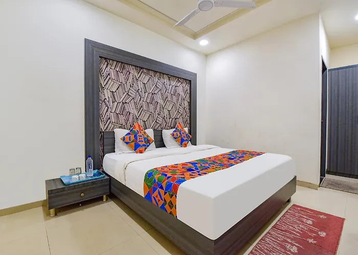 Fabexpress Pearl Villa
