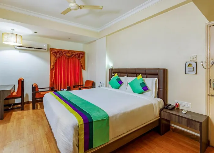Oyo 2308 Hotel Crown