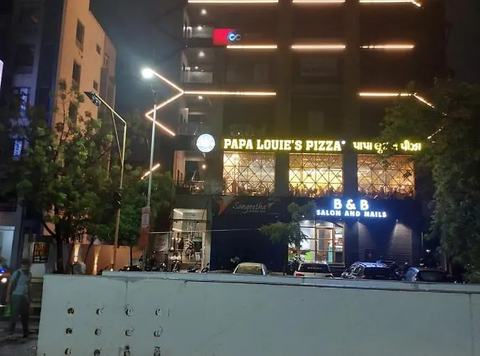 Hotel R K Villa