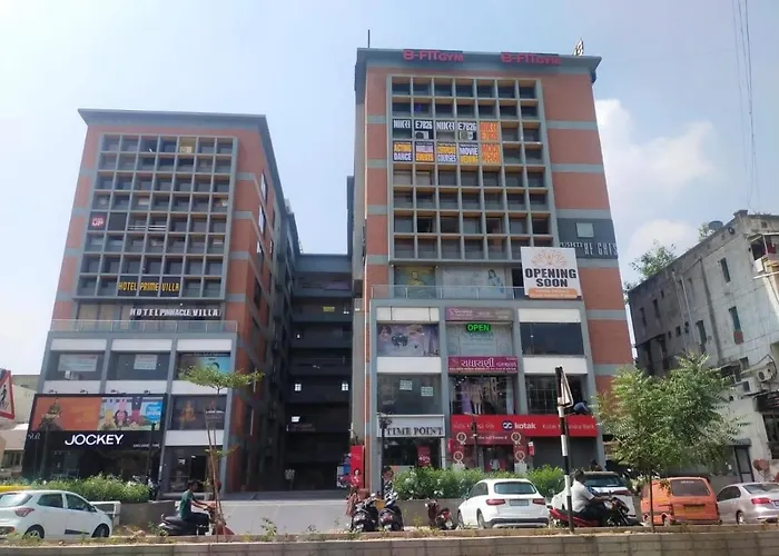 Hotel Lotus Pink