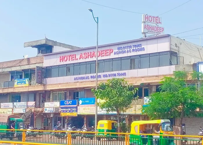 Hotel Ashadeep