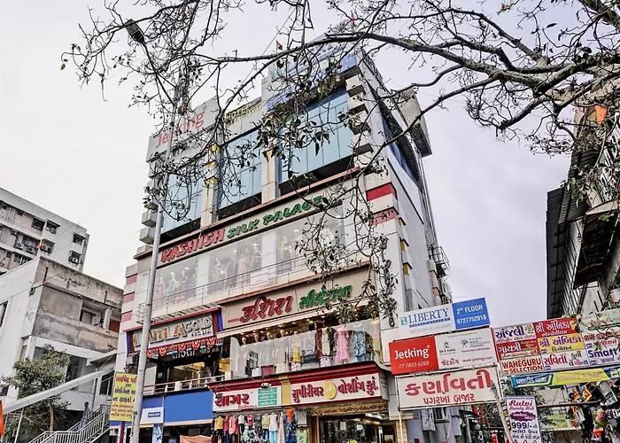 Oyo Hotel Haari Jayati
