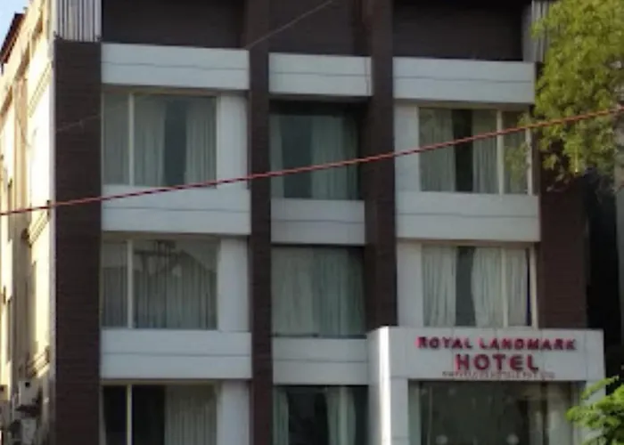 Fabhotel Royal Landmark