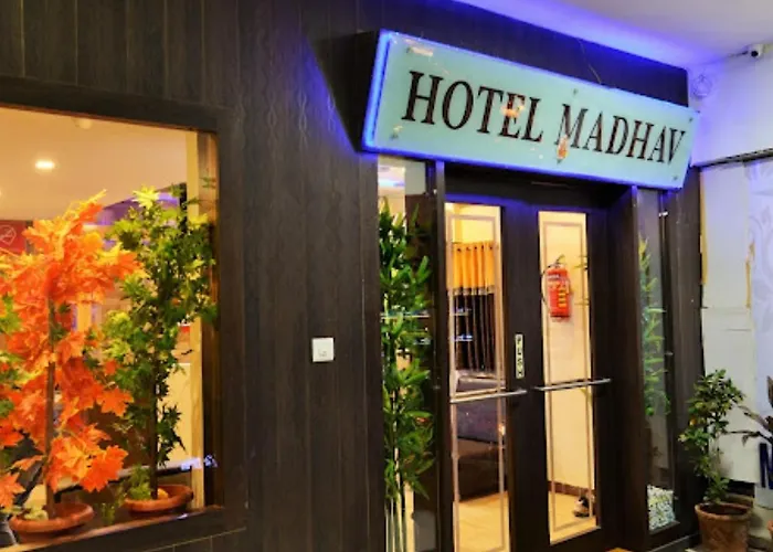 Hotel Madhav