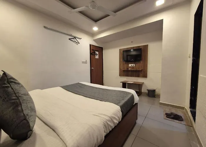 Hotel Anupam