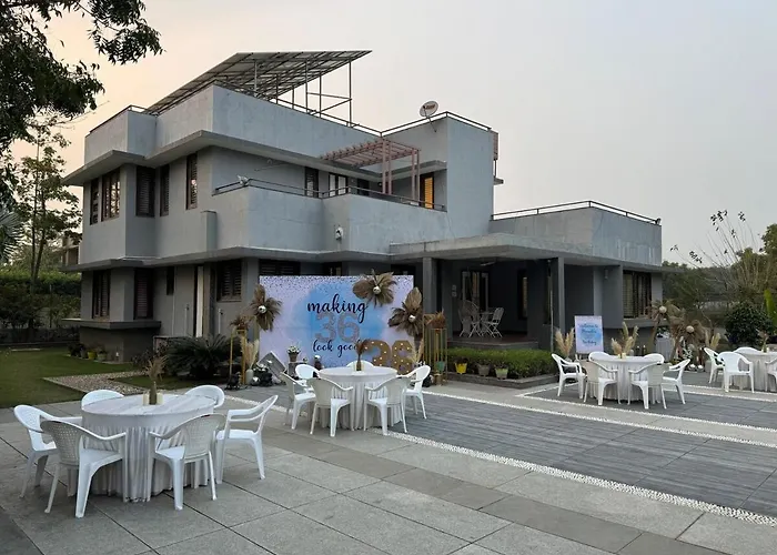 Rajman Villa