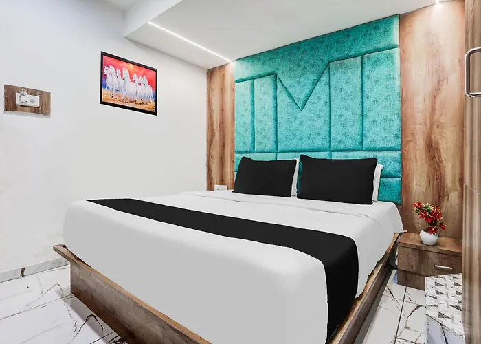 Super Collection O Maninagar Near Railway Station Formerly A1 Residency
