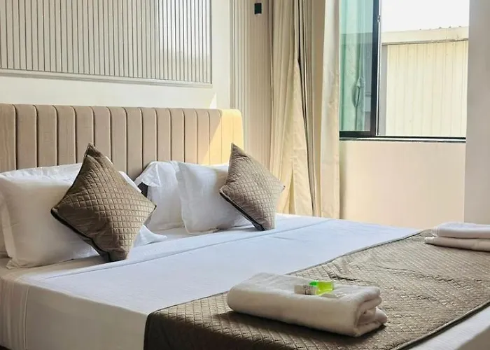 Hotel The 19