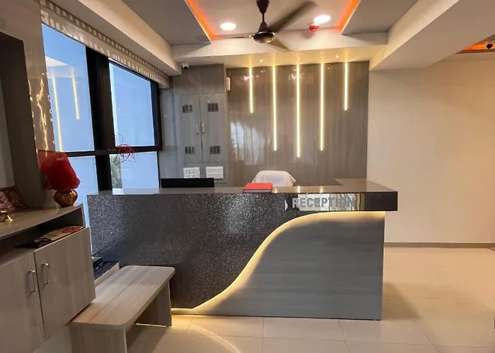 Hotel R K Villa