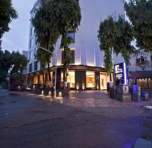Hotel Rezaas
