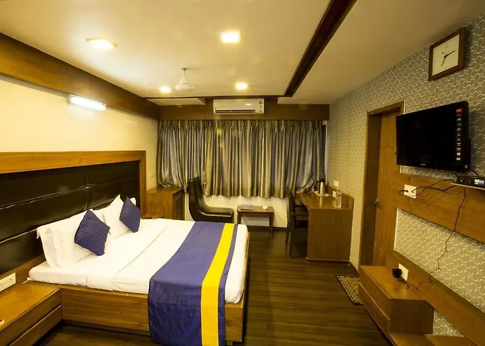 Oyo Premium Ashram Road II