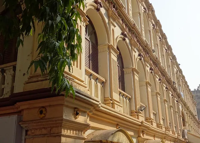Hotel Shahibaug