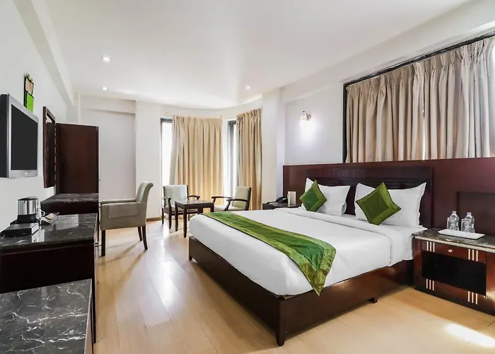 Treebo Trend Hotel Parker