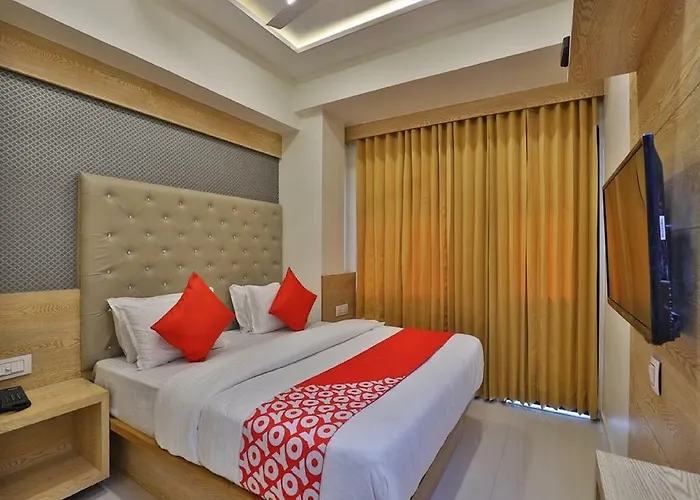 Hotel Acme By Sky Stays