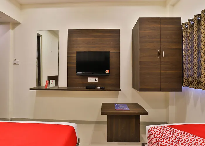 Oyo 12654 Hotel Sunshine