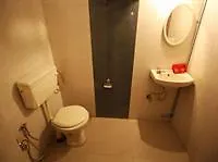 Oyo Rooms Sola Sg Highway 2