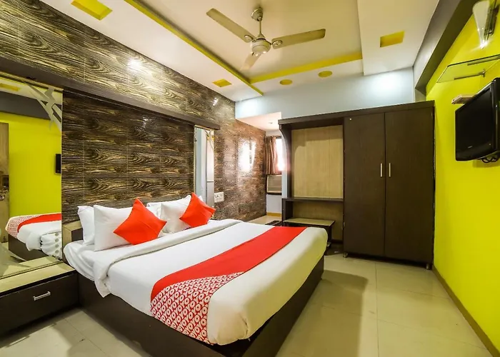 Oyo 69877 Hotel Sarthi Residency