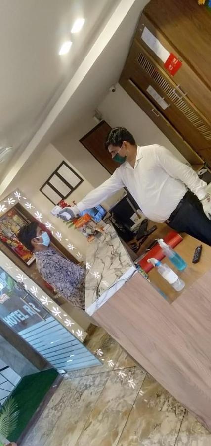 Hotel Rr Palace Ahmedabad