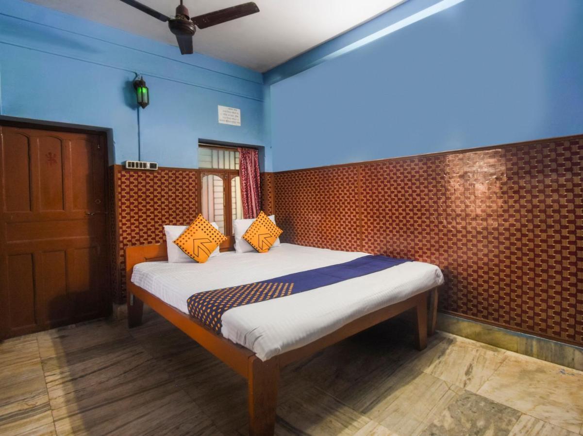 Hotel Oyo Mangalam Ahmedabad