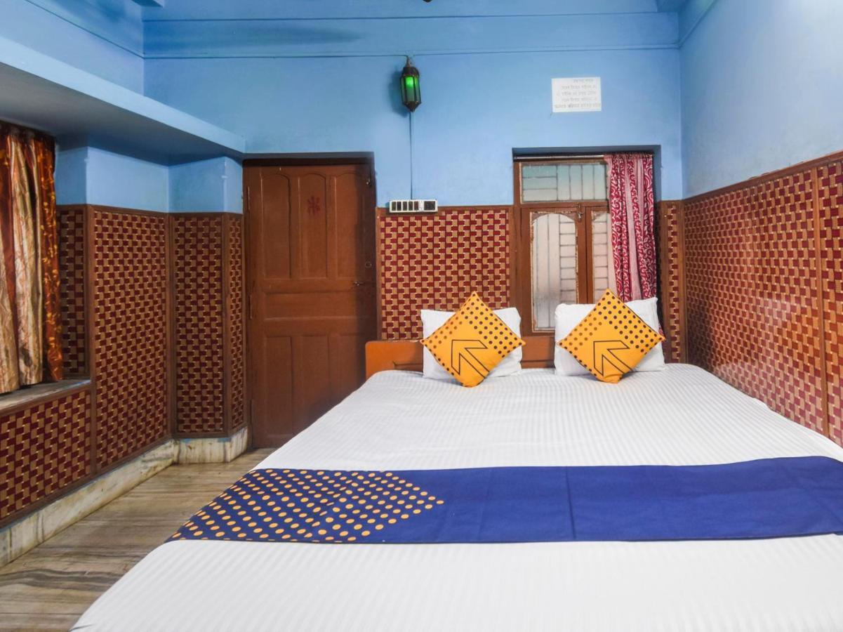 Oyo Mangalam Hotel