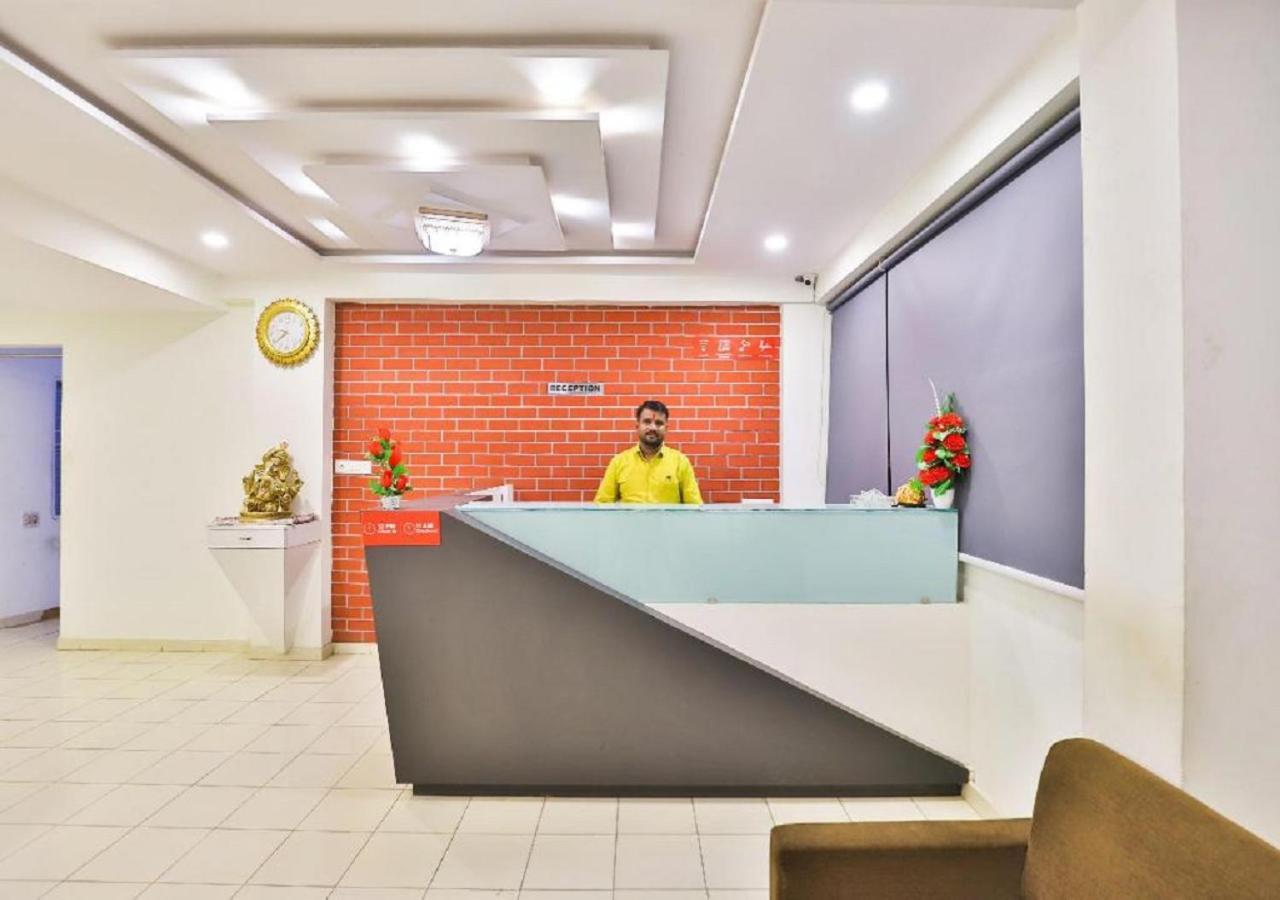 The Sg Hotel