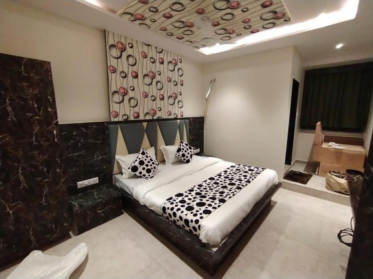 Privilege Hotel
