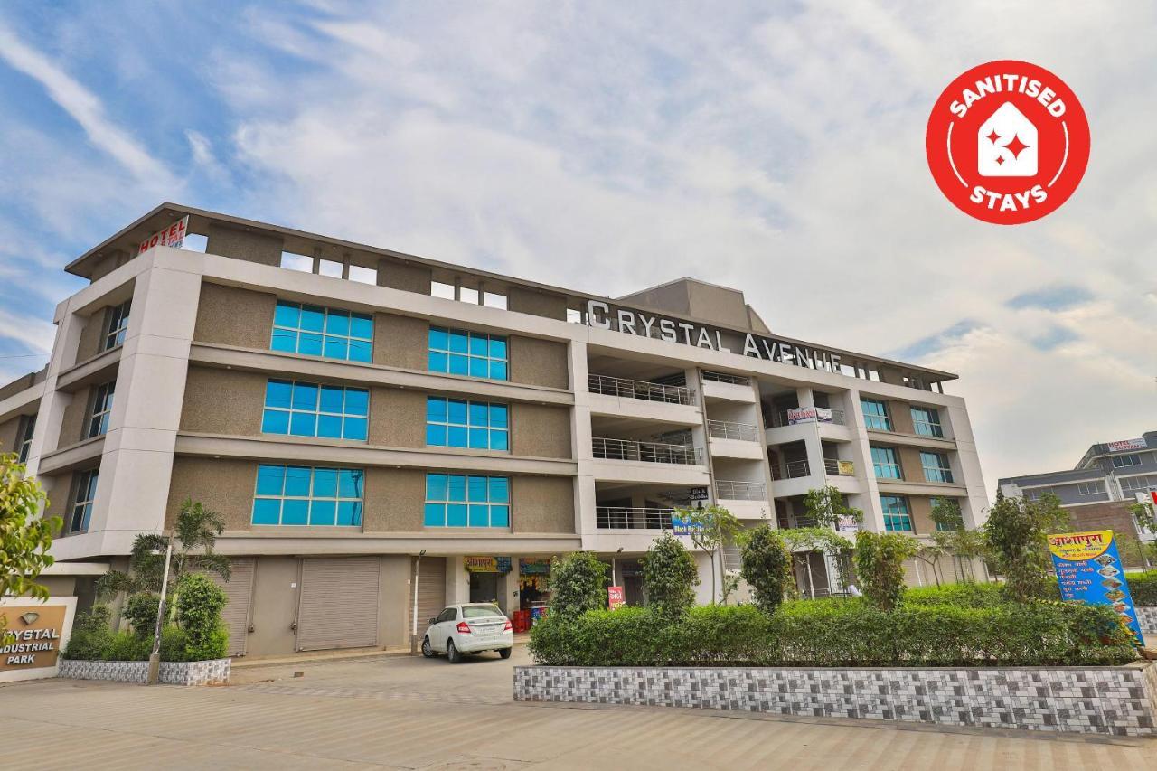 Hotel Oyo 25009 Crystal Ahmedabad