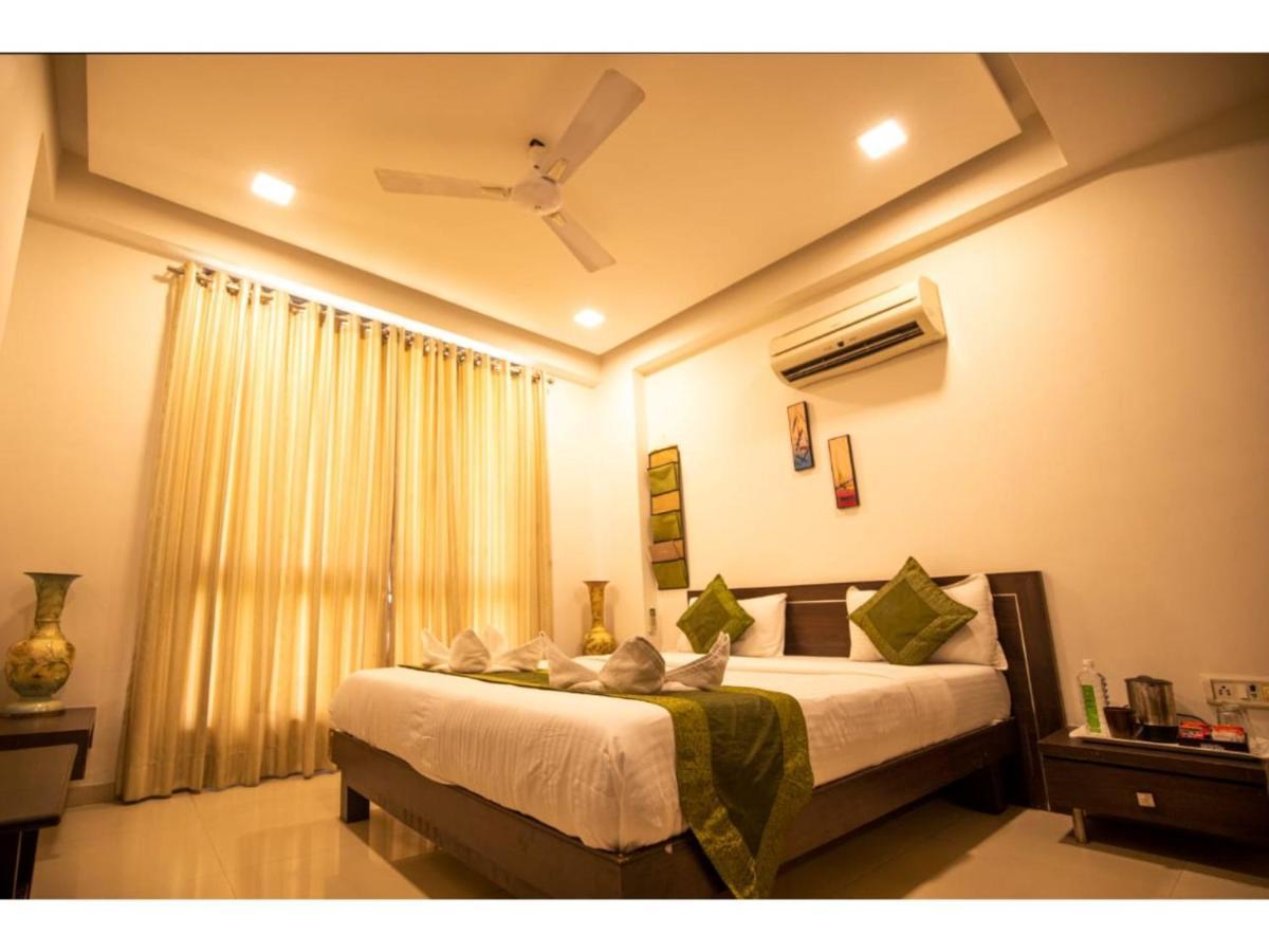 Shrimad Residency 3*
