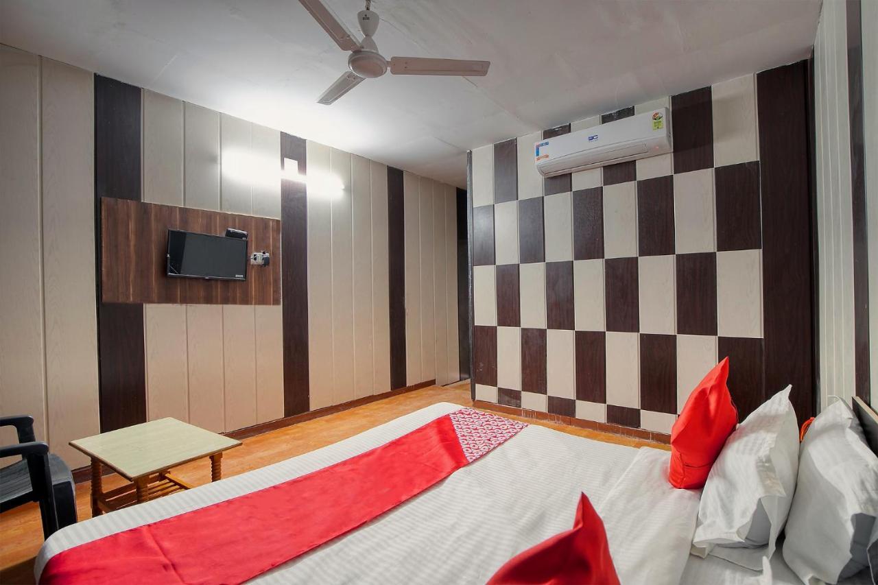 Hotel Oyo 41073 Aavkar 3*