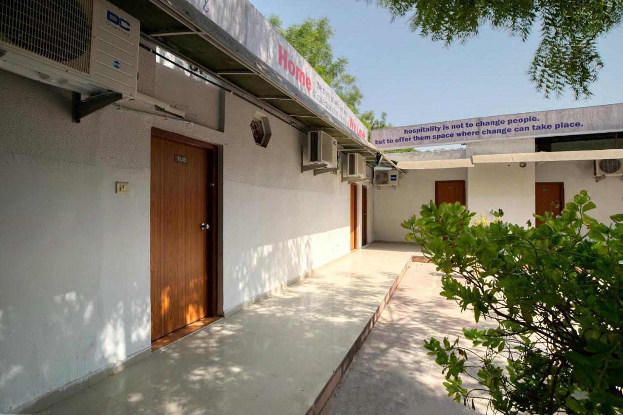 Oyo 41073 Aavkar Hotel