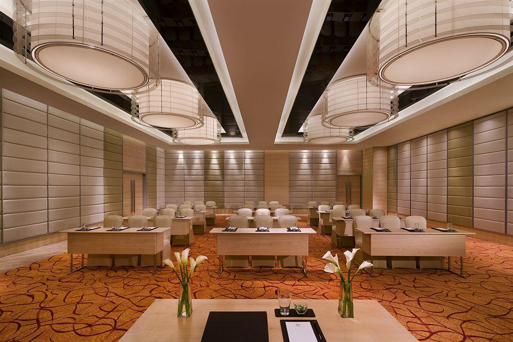 Courtyard By Marriott 5* Ahmedabad
