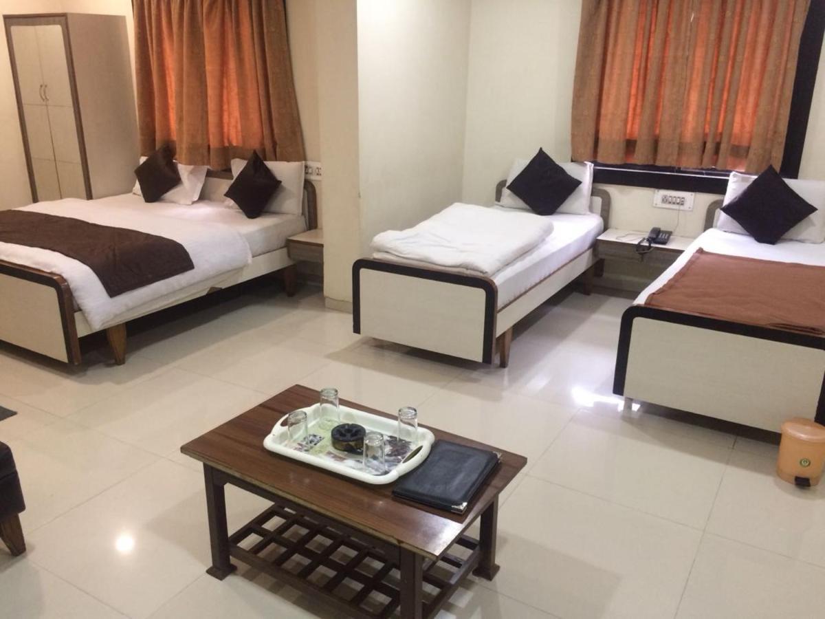 Hotel Mansarovar
