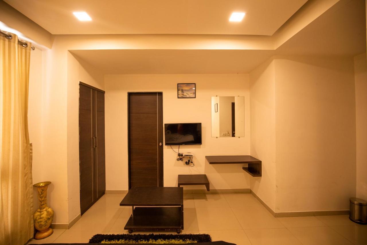 Shrimad Residency 3*