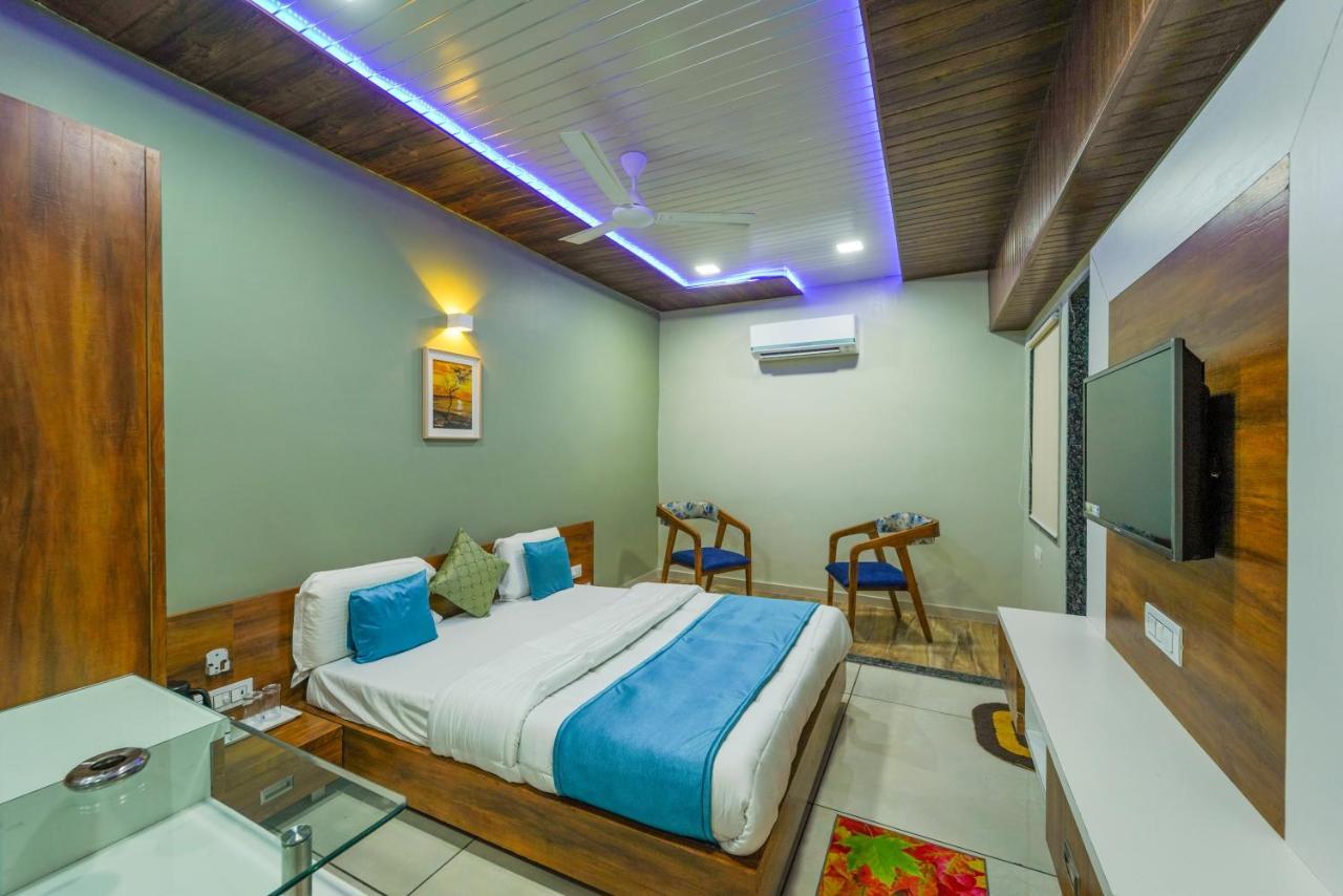 Hotel The Nest Residency Ahmedabad