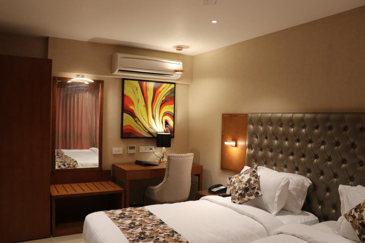 Hotel Sk Lords 3*