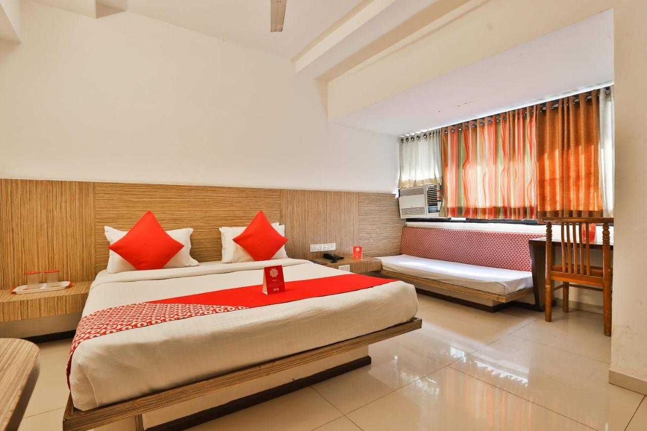 Hotel Oyo 8758 Swagatam 3*