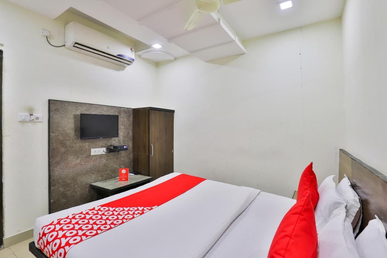 Hotel Oyo 9591 Neel Kamal 3*