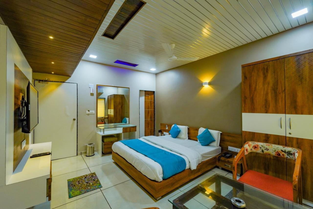 Hotel The Nest Residency Ahmedabad