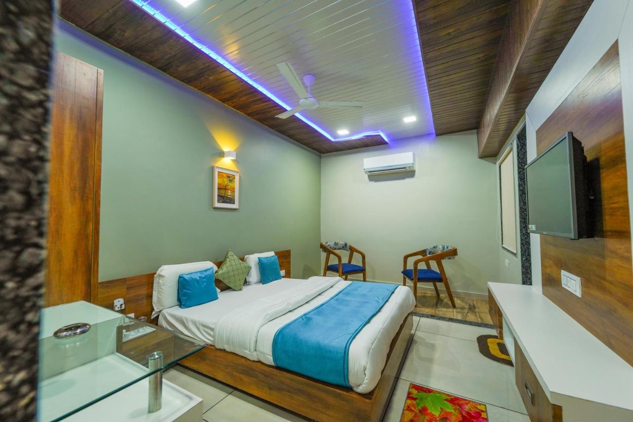 Hotel The Nest Residency Ahmedabad