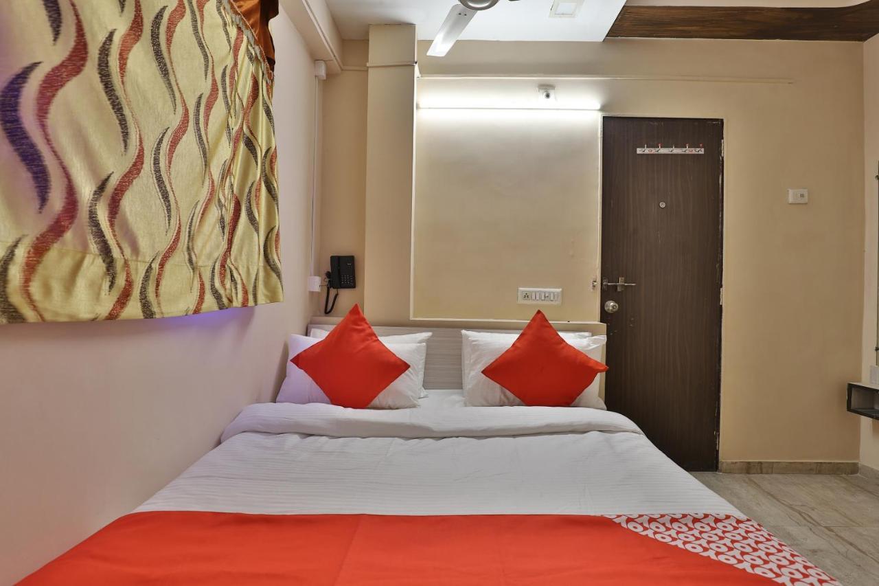 Hotel Oyo 39829 Kum Kum Palace Ahmedabad