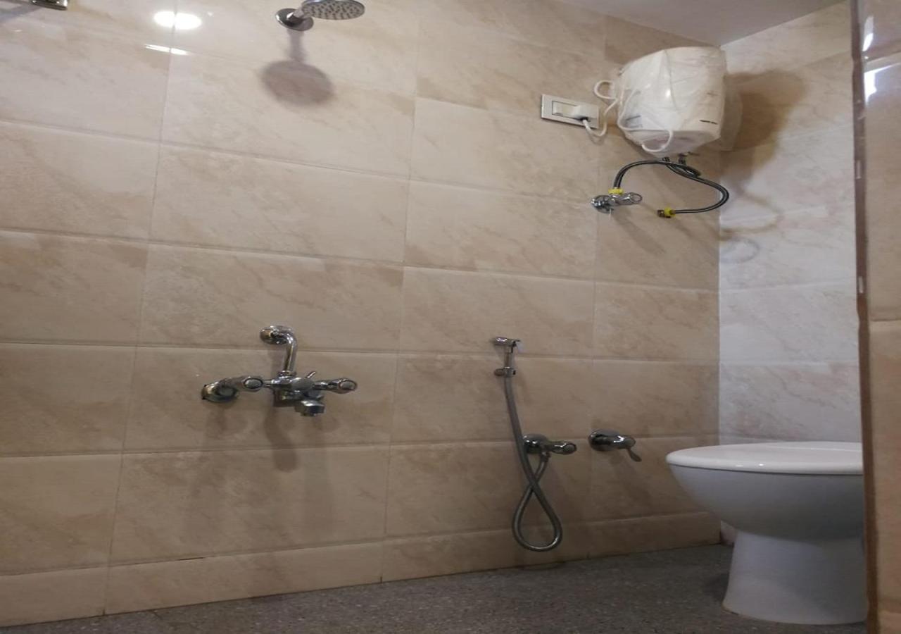 New Pathik Hotel 3*
