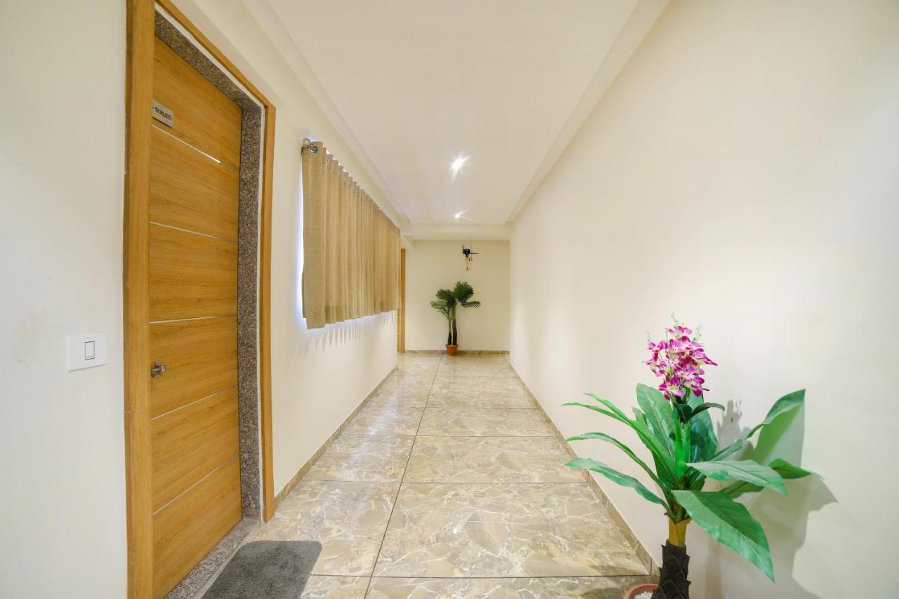 Oyo 35659 Kingsway Ahmedabad