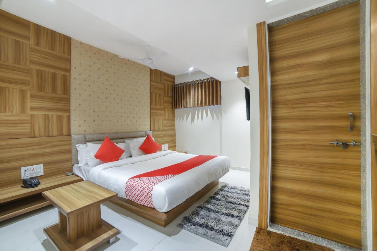 Hotel Oyo 35659 Kingsway 3*