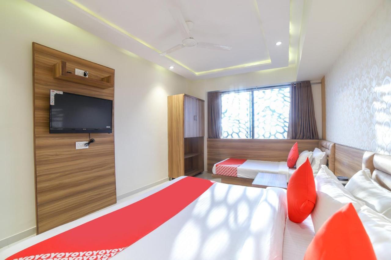 Hotel Oyo 35659 Kingsway Ahmedabad