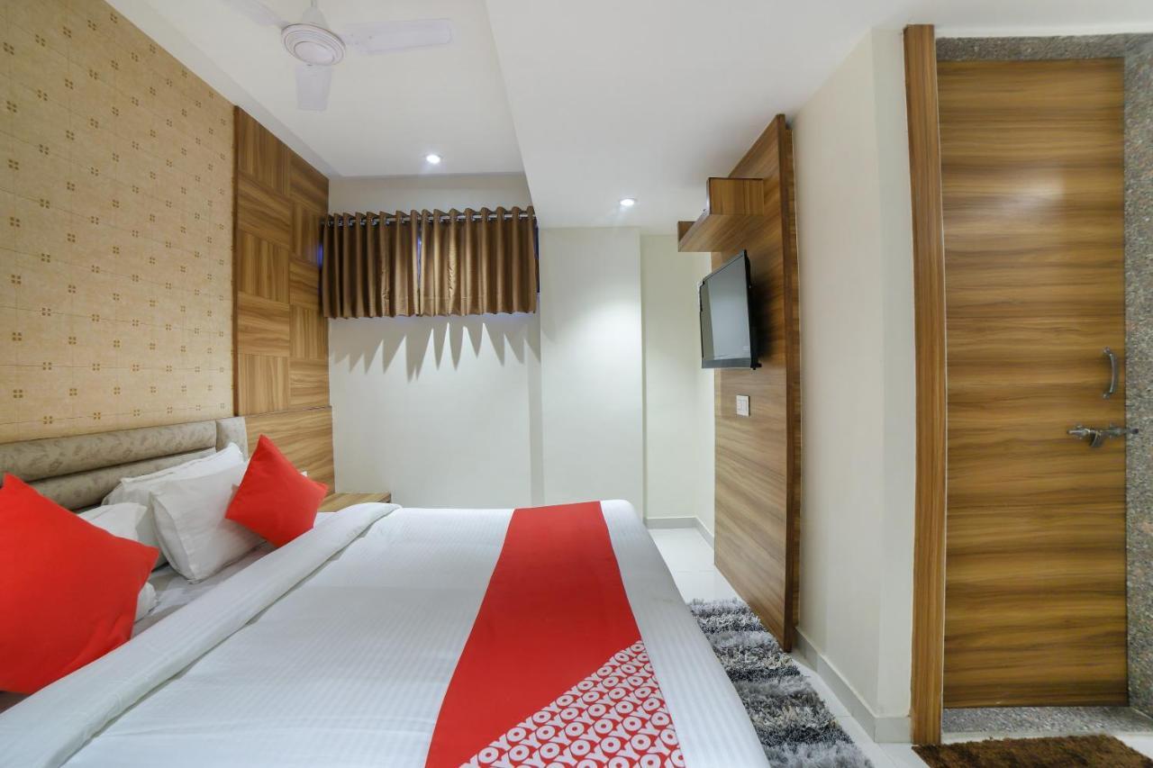 Oyo 35659 Kingsway Hotel
