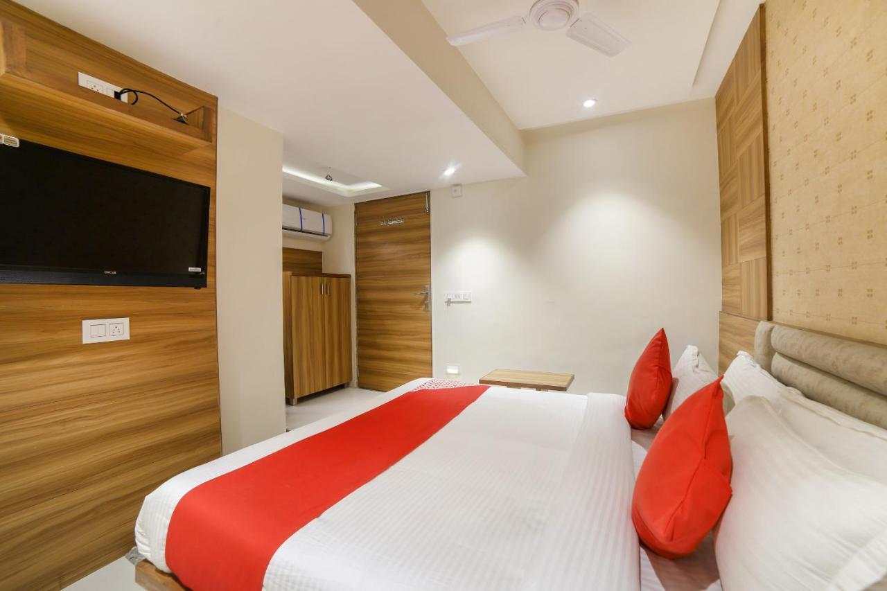 Oyo 35659 Kingsway Hotel